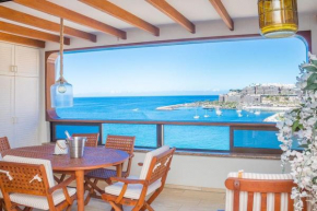 100 m2 Penthouse on the beach.